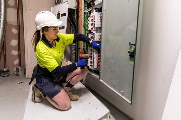 Best Licensed Electrician  in Dunnellon, FL